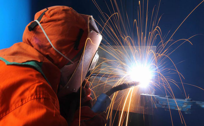 304不銹鋼帶焊接點(diǎn)為什么會(huì)生銹，該怎么解決？